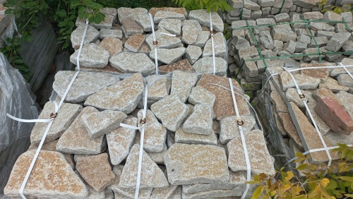 Плитняк гранитный галтованный купить в Майкопе