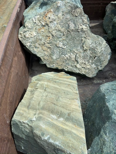 Ландшафтные глыбы зелёные 200-500 килограмм купить в Майкопе