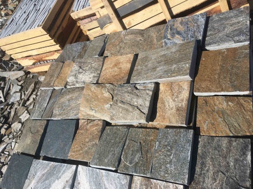 Плитка пилёная златолит Уральский для цоколя, отмостки купить в Майкопе