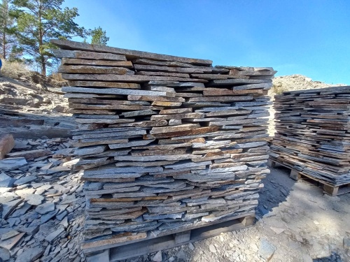 Плитняк златолит серебристый для фасада купить в Майкопе