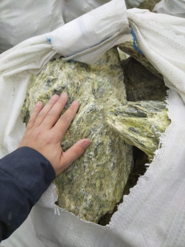 Купить змеевик валуны